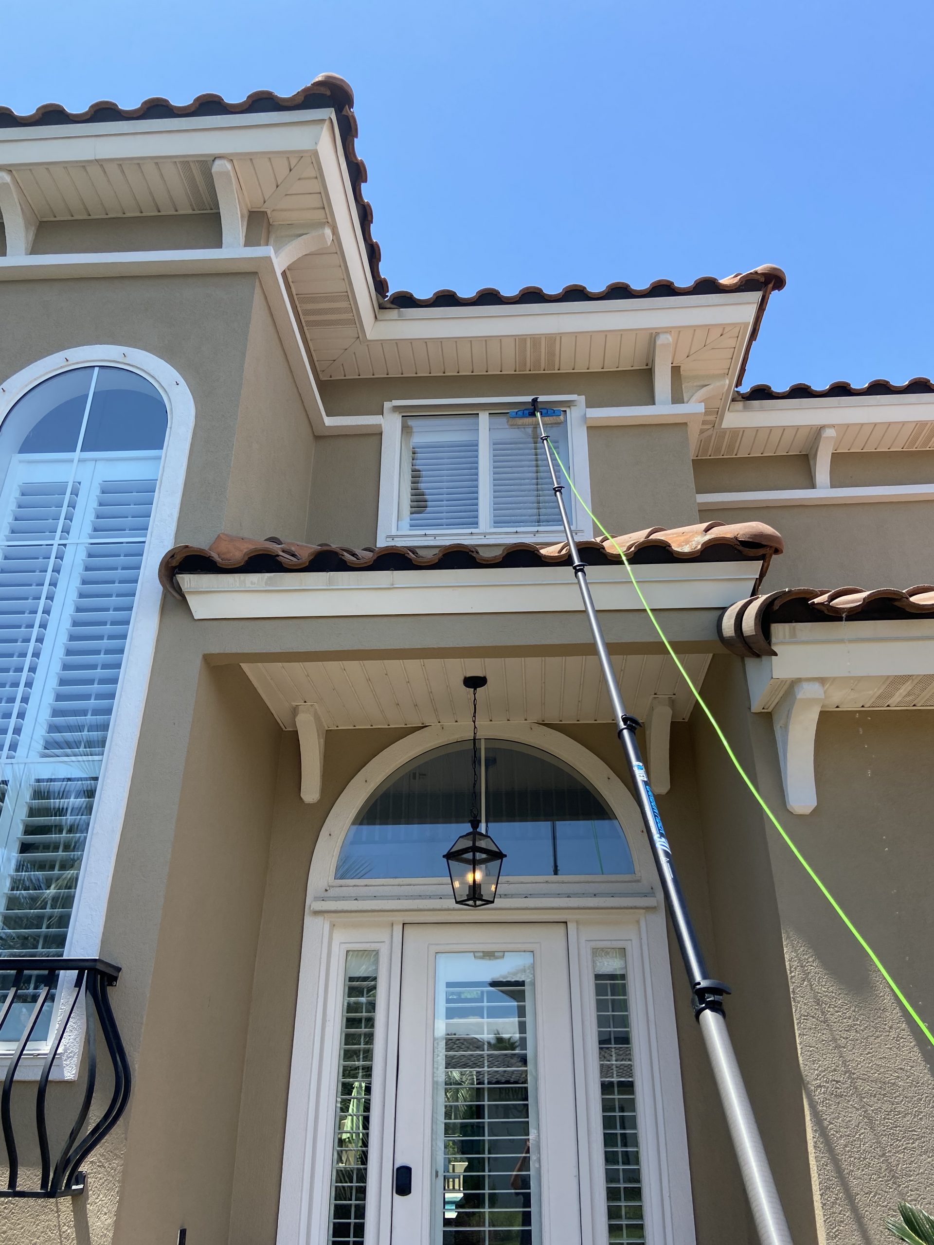Professional window cleaning on the Emerald Coast